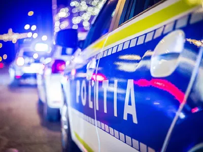 Tineri reținuți de polițiști după ce s-au bătut în centrul Vasluiului