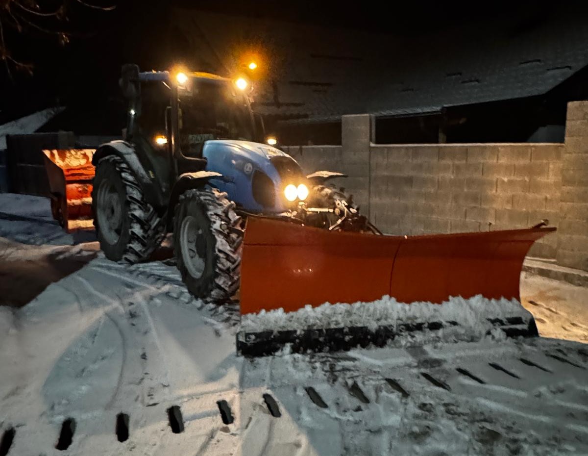 Intervenții continue pentru deszăpezire și siguranța circulației în municipiul Vaslui