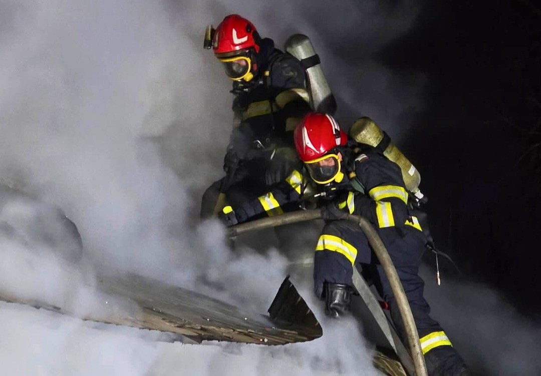 Pompierii atrag atenția: măsuri esențiale pentru prevenirea incendiilor în sezonul rece