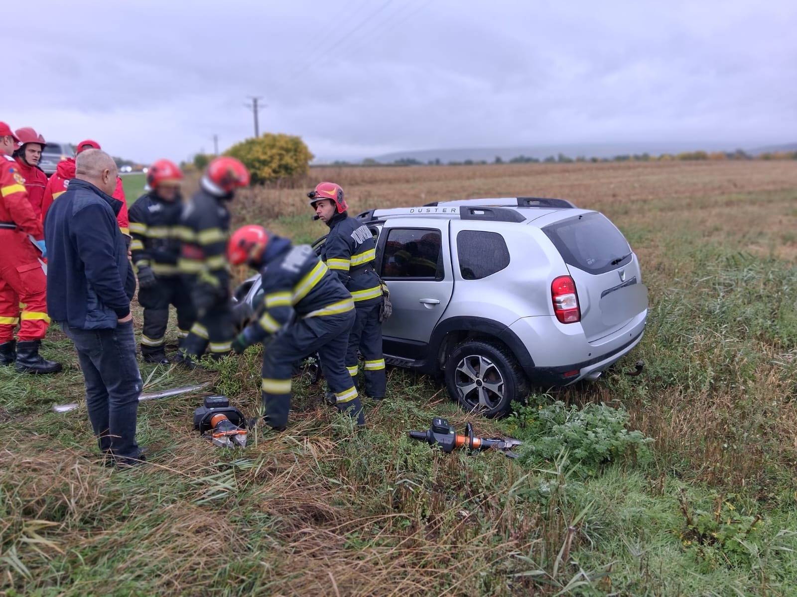 Accident rutier cu cinci victime, în zona Pensiunii Mira – pompierii intervin la fața locului