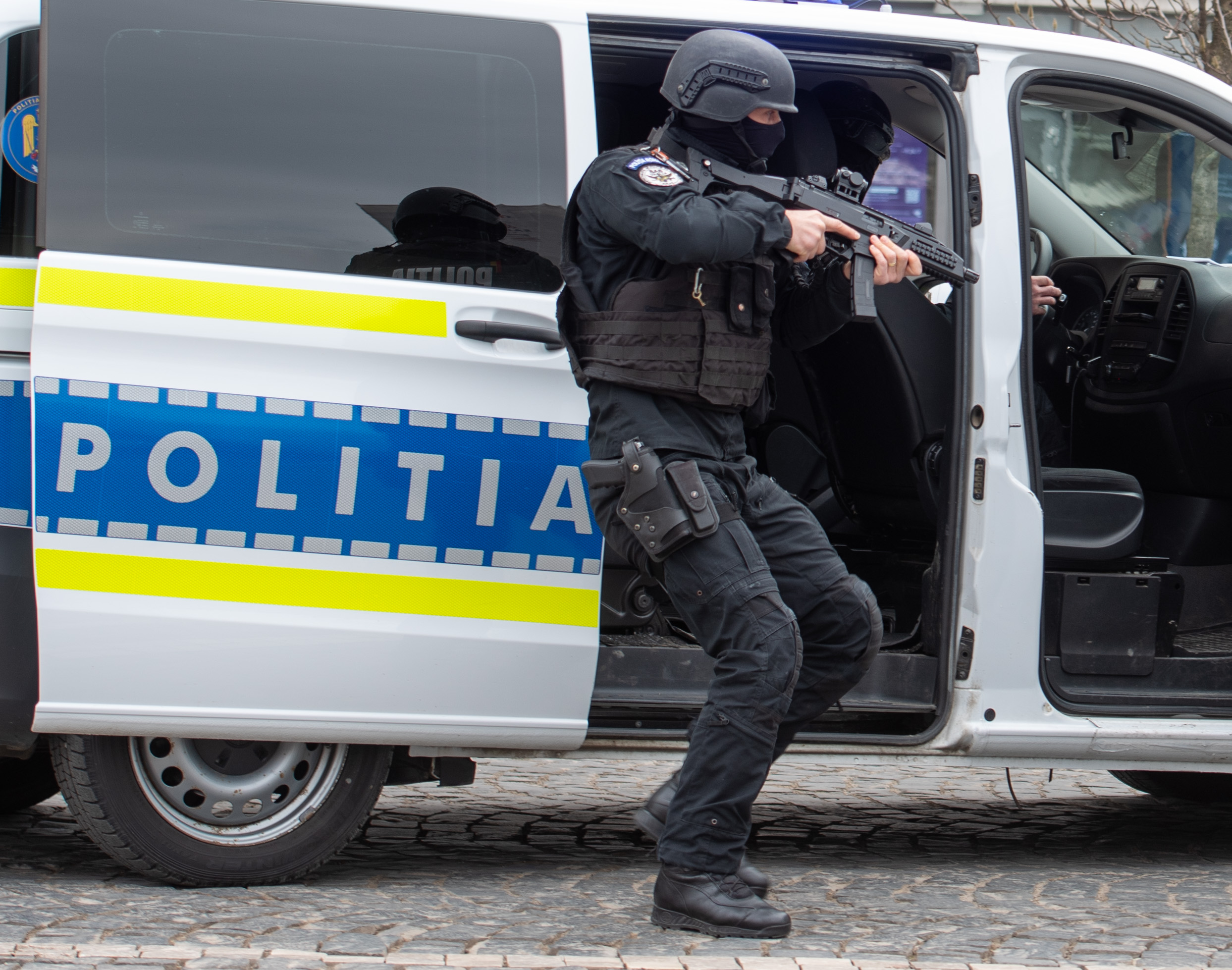 #Video / Polițiștii vasluieni, mai aproape de comunitate: evenimente speciale dedicate aniversării Poliției Române