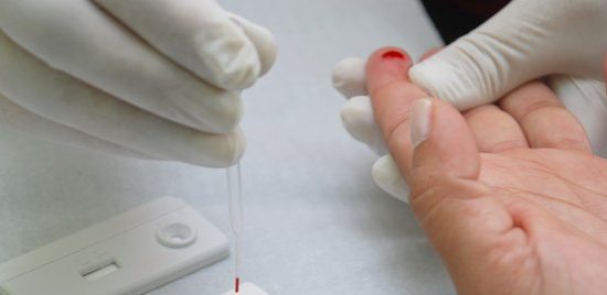 Testare gratuită pentru depistarea HIV în județul Vaslui. Medicii subliniază importanța diagnosticării precoce