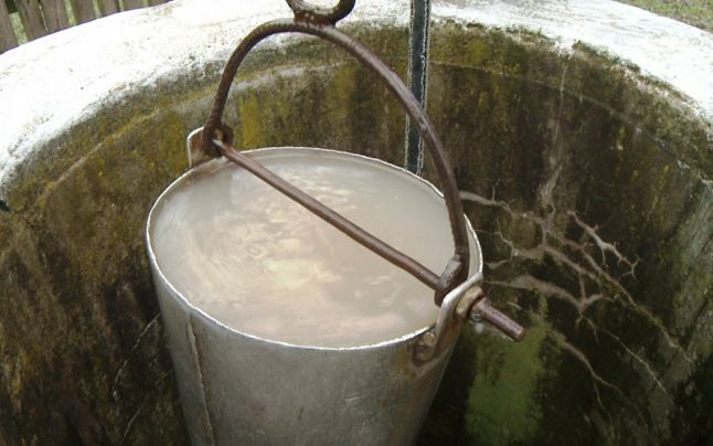 Alertă privind apa din fântânile din Vaslui: doi bebeluși au ajuns la spital intoxicați cu nitriți