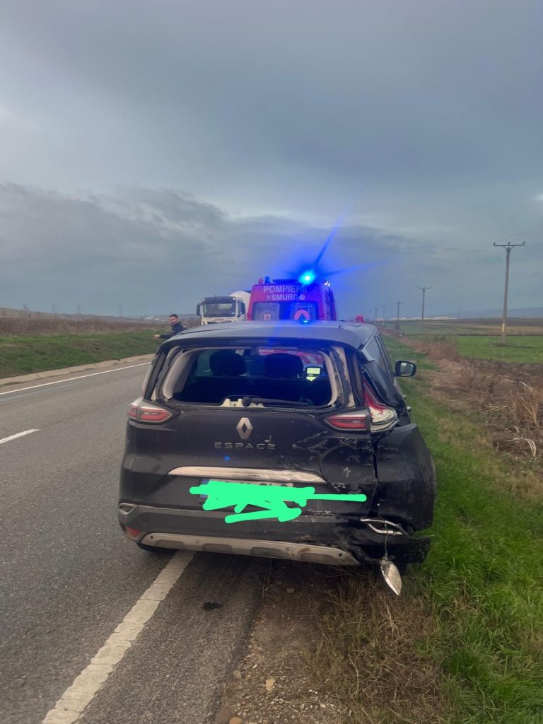 Accident rutier în comuna Banca! Două autoturisme au fost implicate într-o coliziune